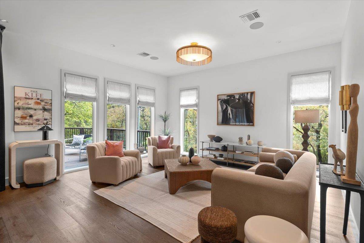 Austin, TX 78703,2200 W 9th ST