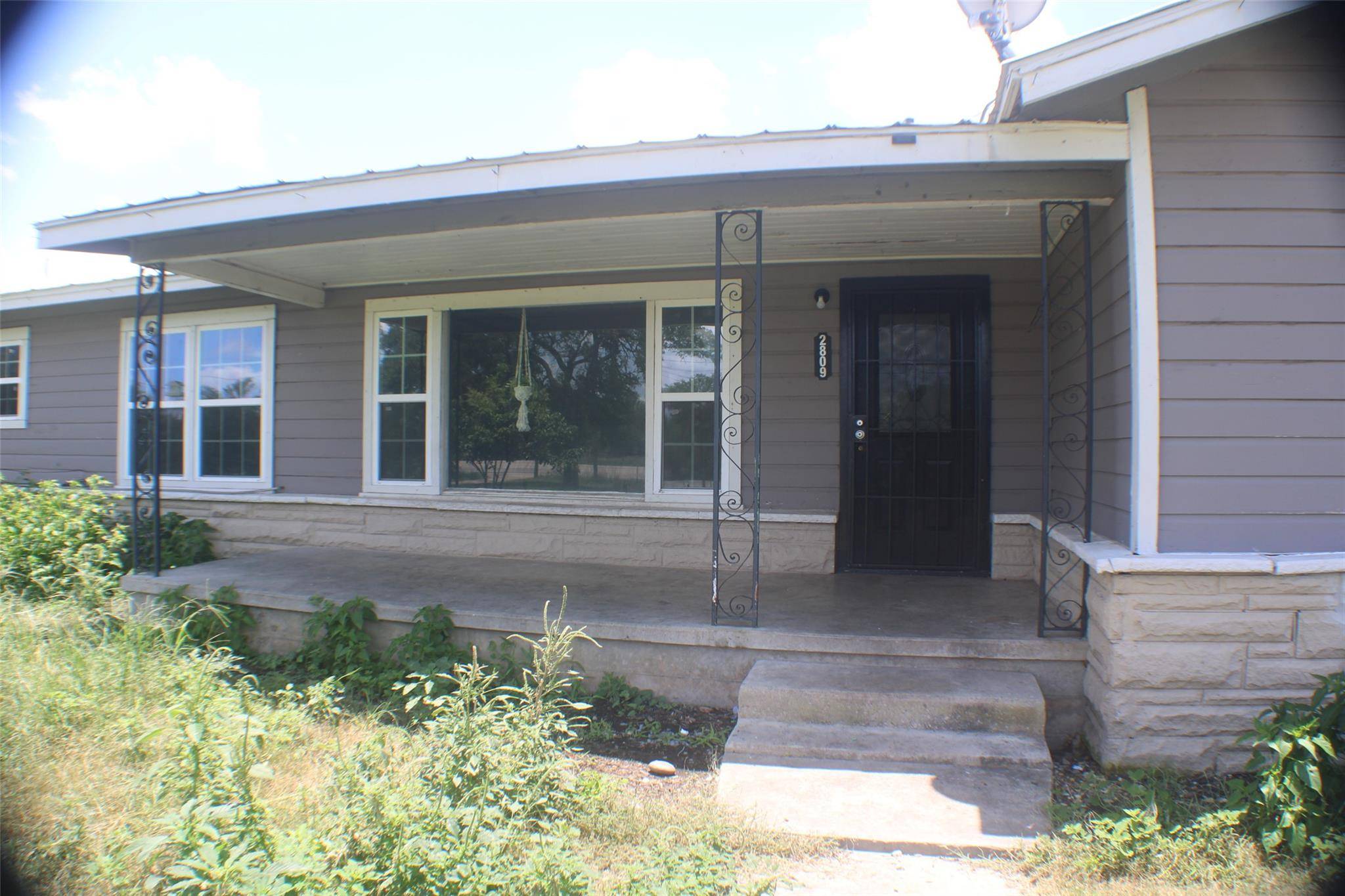 Dale, TX 78616,2809 Highway 21 W