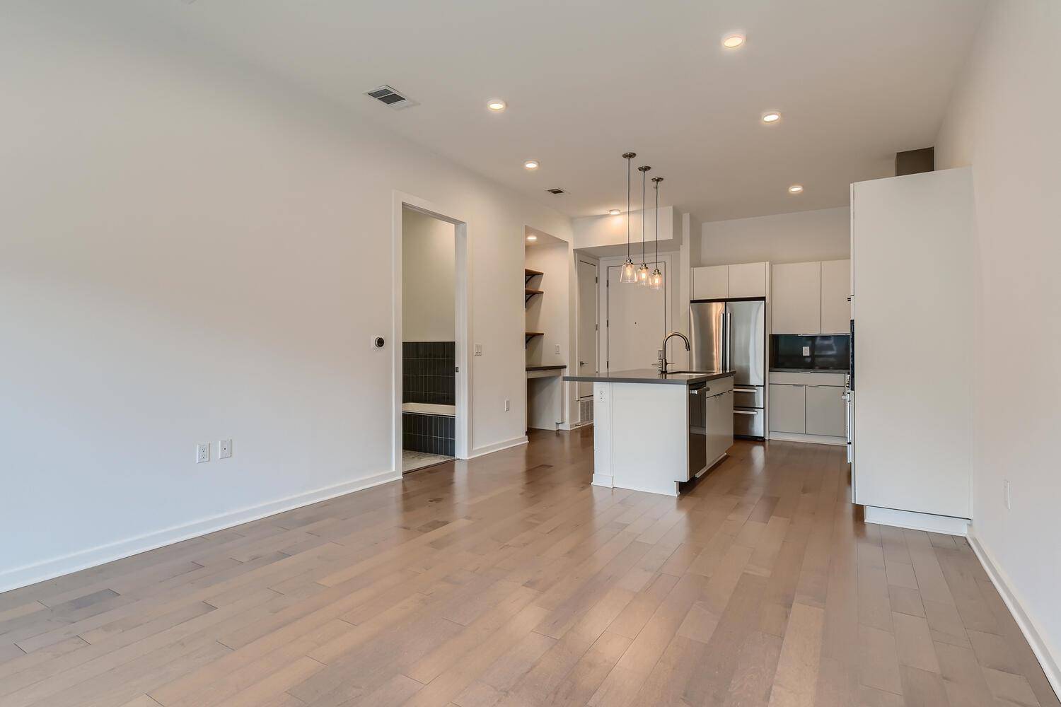 Austin, TX 78704,207 W Johanna #108