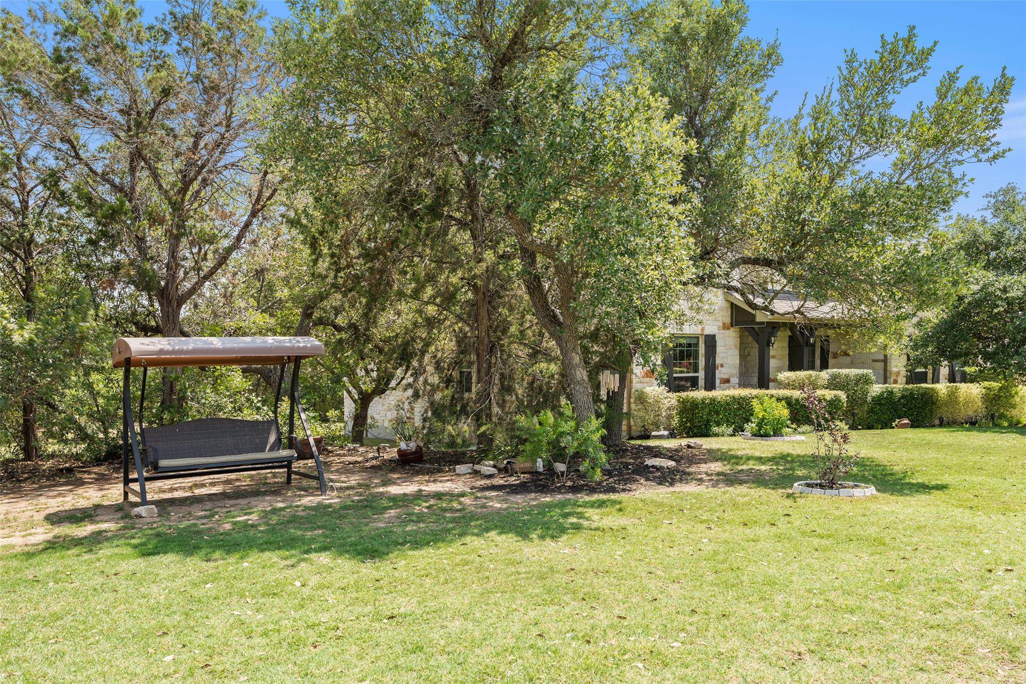 Spicewood, TX 78669,21909 Esmeralda DR