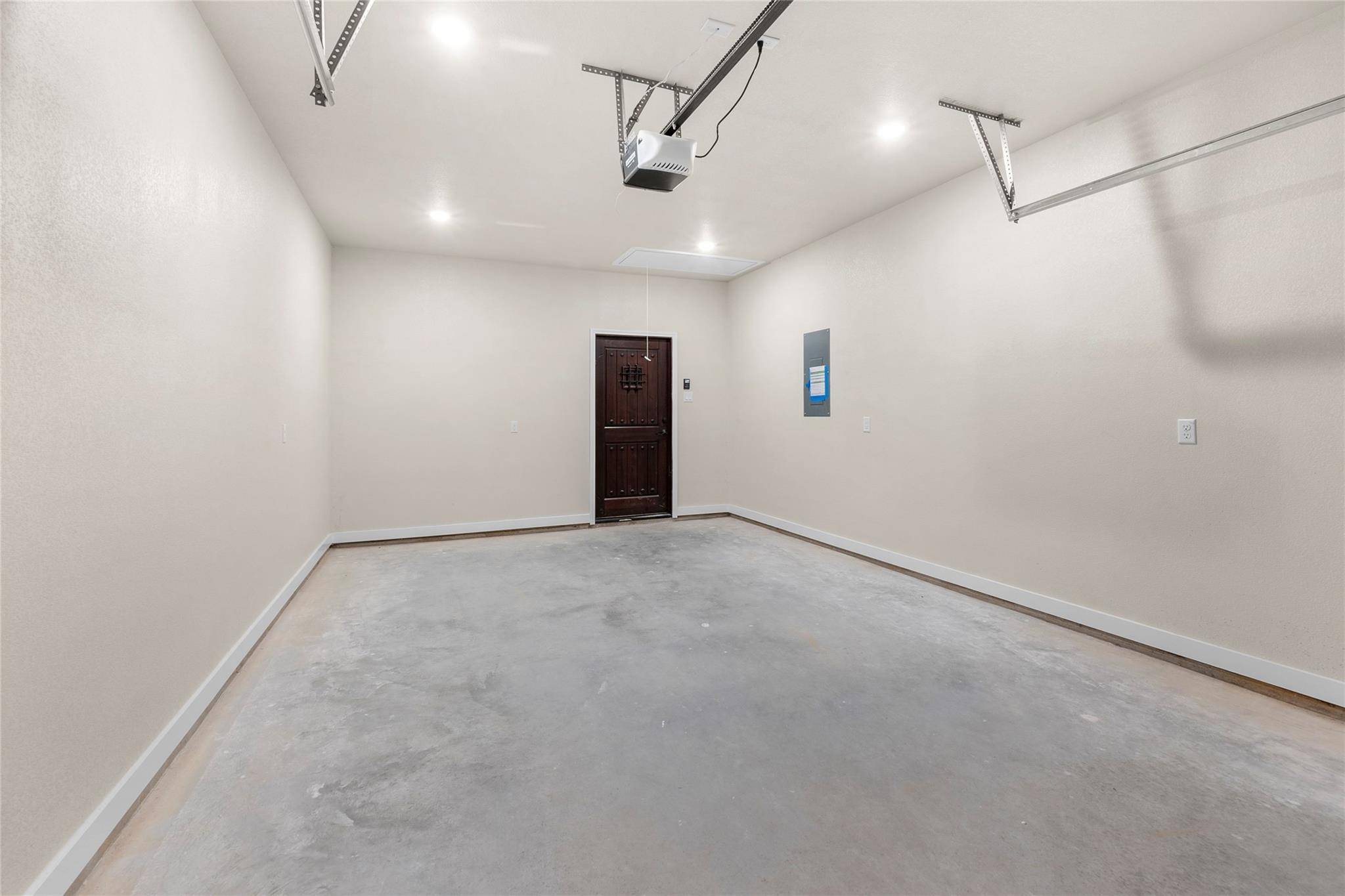 Granger, TX 76530,501 E Plum ST #1