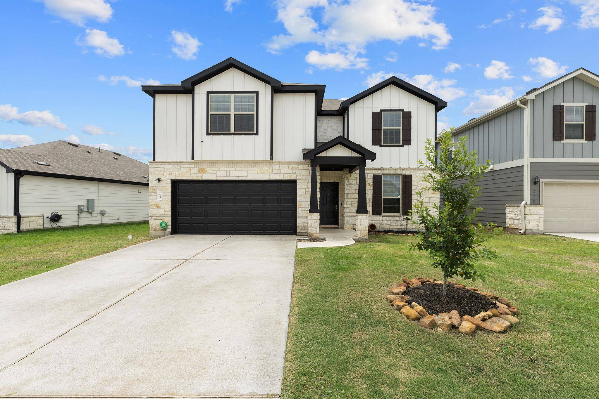 Leander, TX 78641,709 Hummingbird LN
