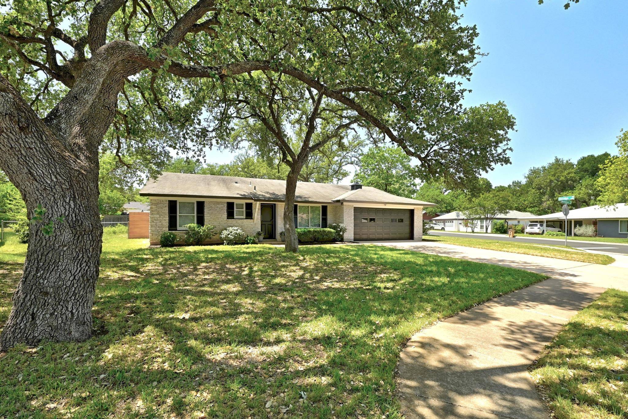 Austin, TX 78745,2307 Whitestone DR