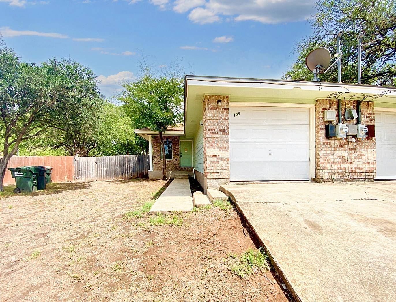 San Marcos, TX 78666,109 Hughson CT
