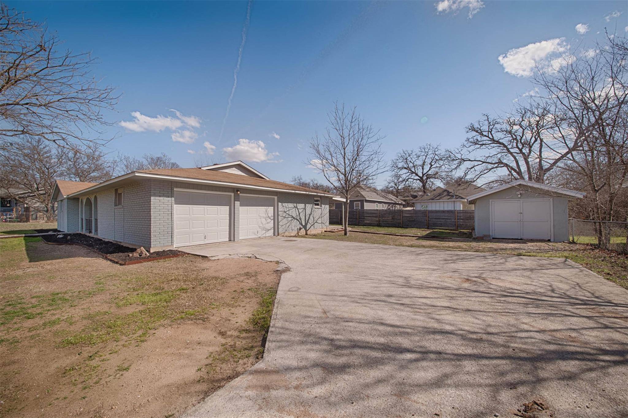 Kingsland, TX 78639,1624 Navajo TRL