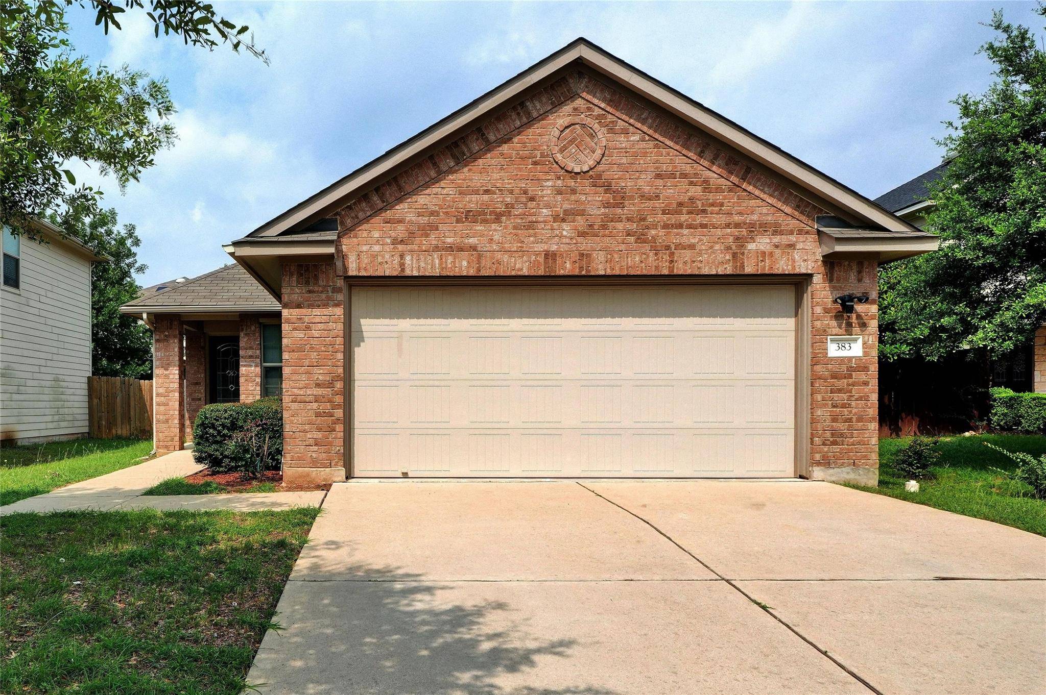 Leander, TX 78641,383 Housefinch LOOP