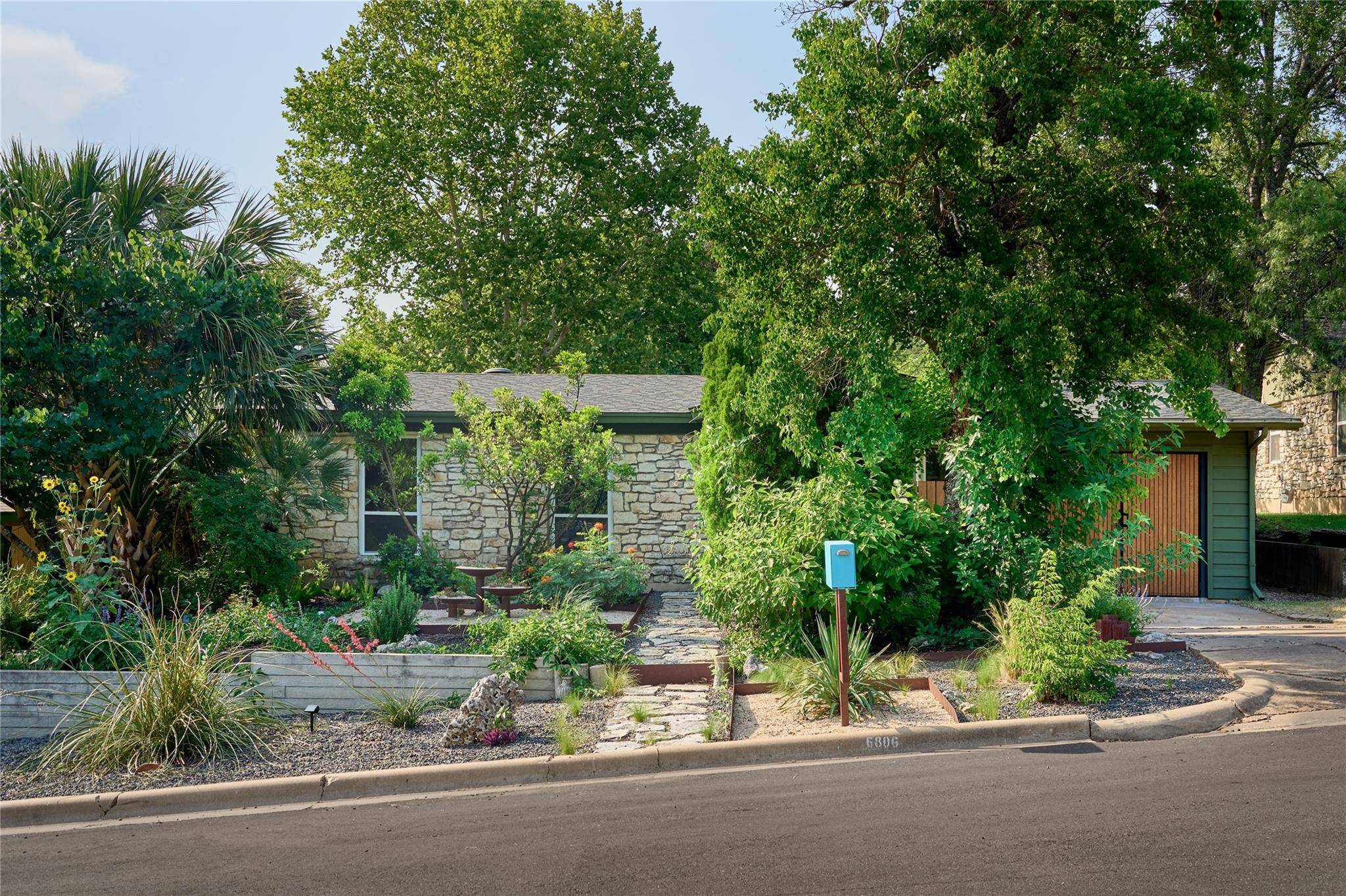 Austin, TX 78723,6806 Syracuse CV