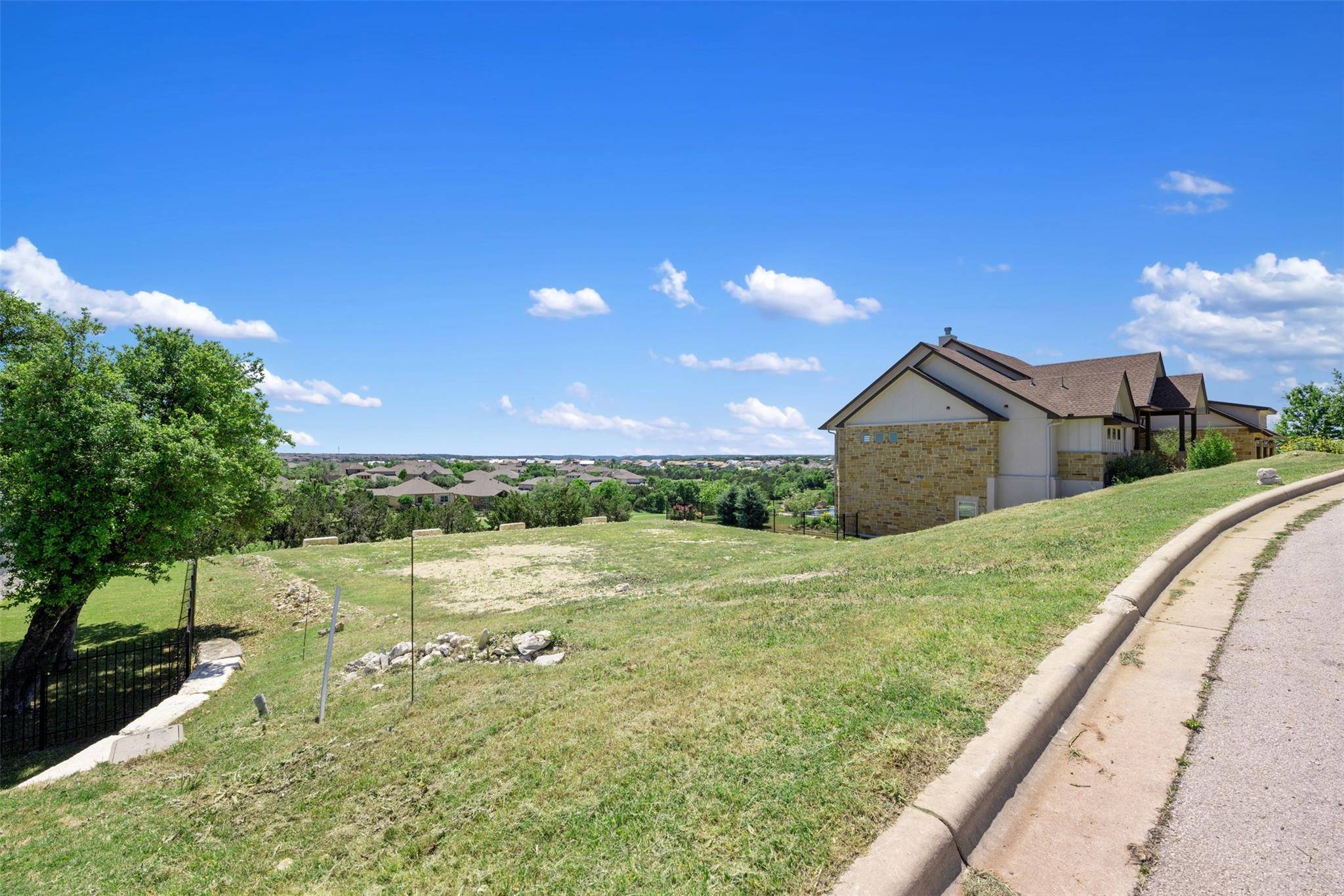 Leander, TX 78641,1705 Cantina Sky DR