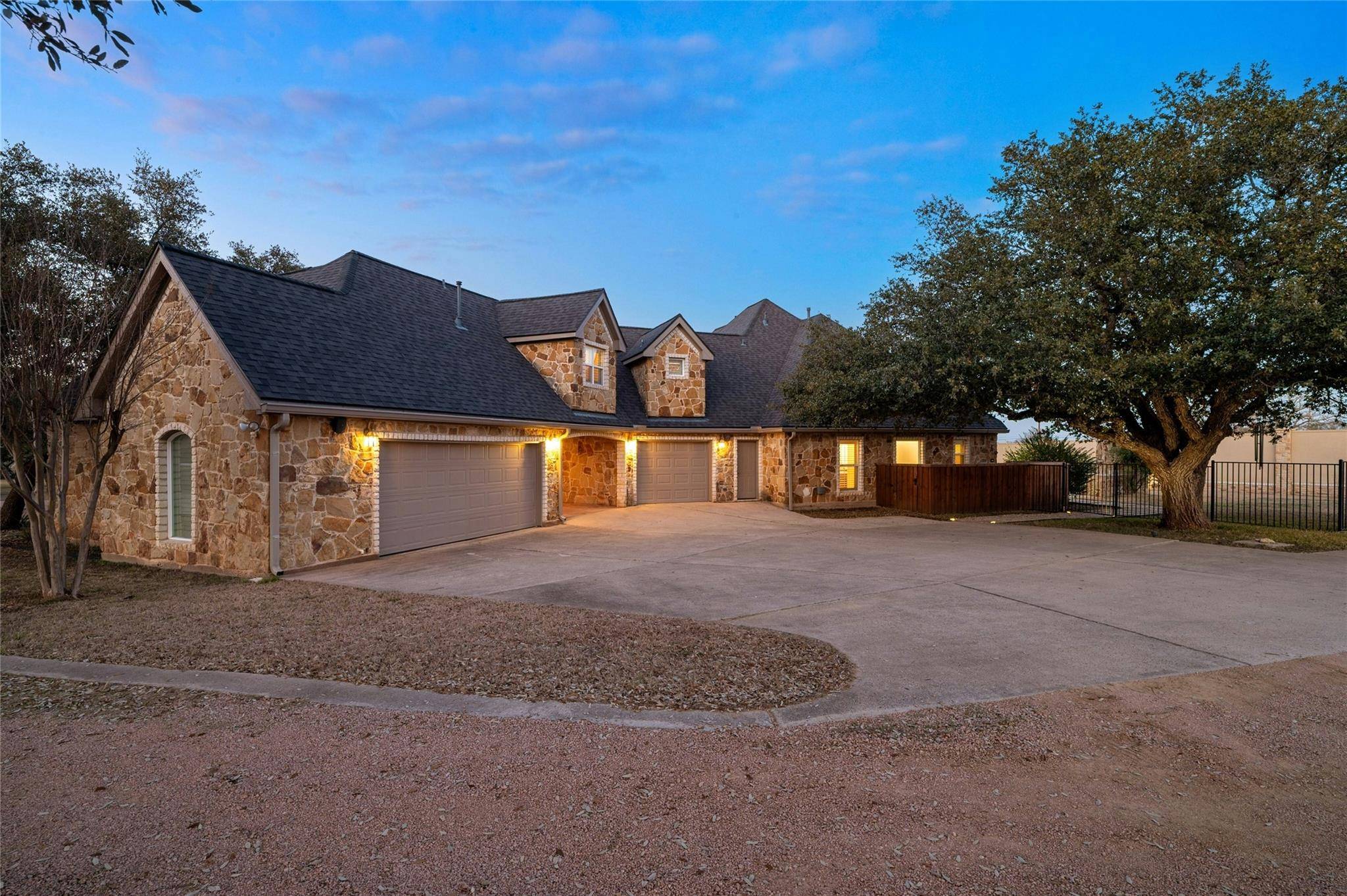 Spicewood, TX 78669,2601 Fall Creek Estates DR