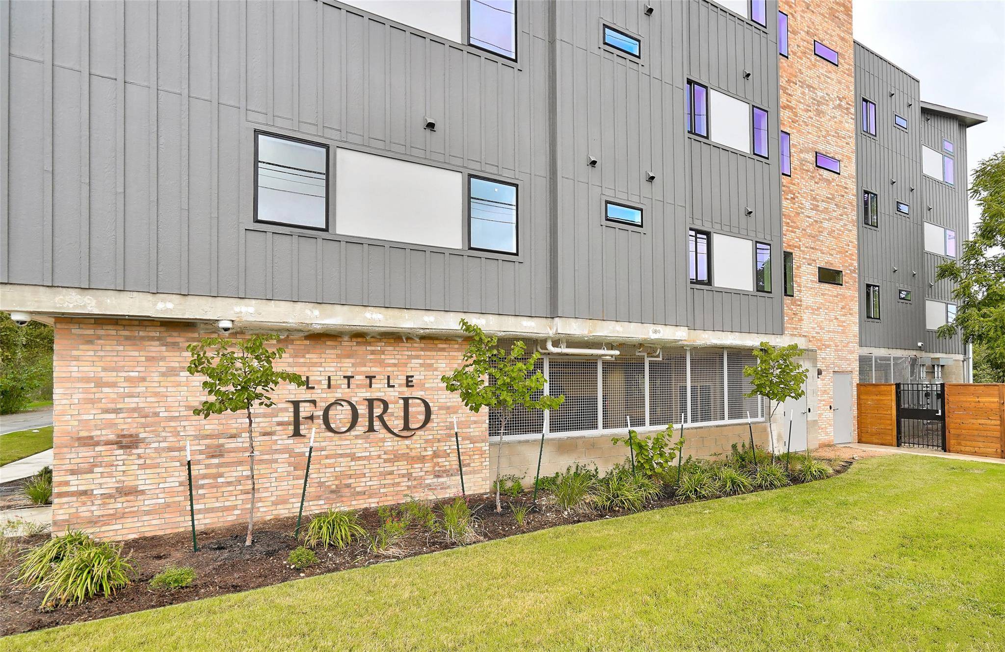Austin, TX 78745,100 W Mockingbird LN #306