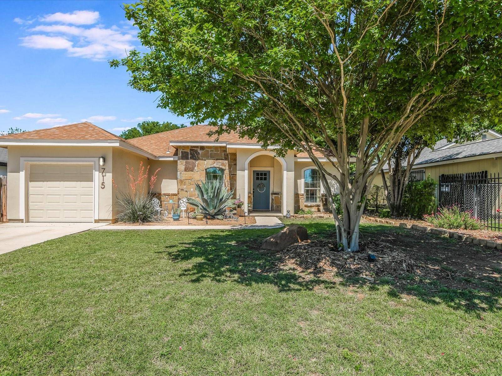San Marcos, TX 78666,715 Sturgeon ST