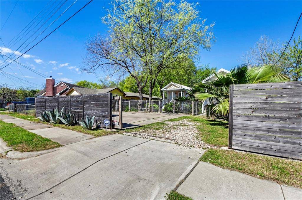 Austin, TX 78741,1204 Valdez ST