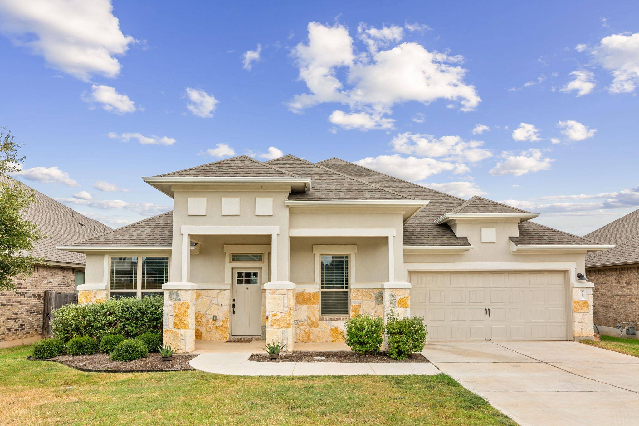 Dripping Springs, TX 78620,225 Red Granite DR