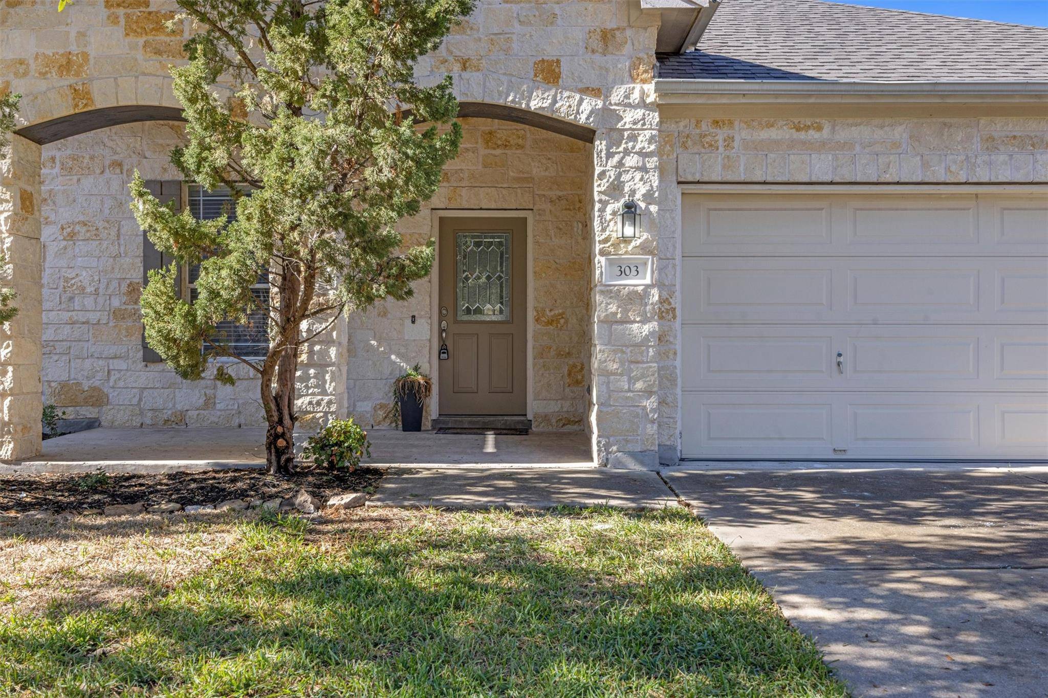 Cedar Park, TX 78613,303 Arrowhead TRL