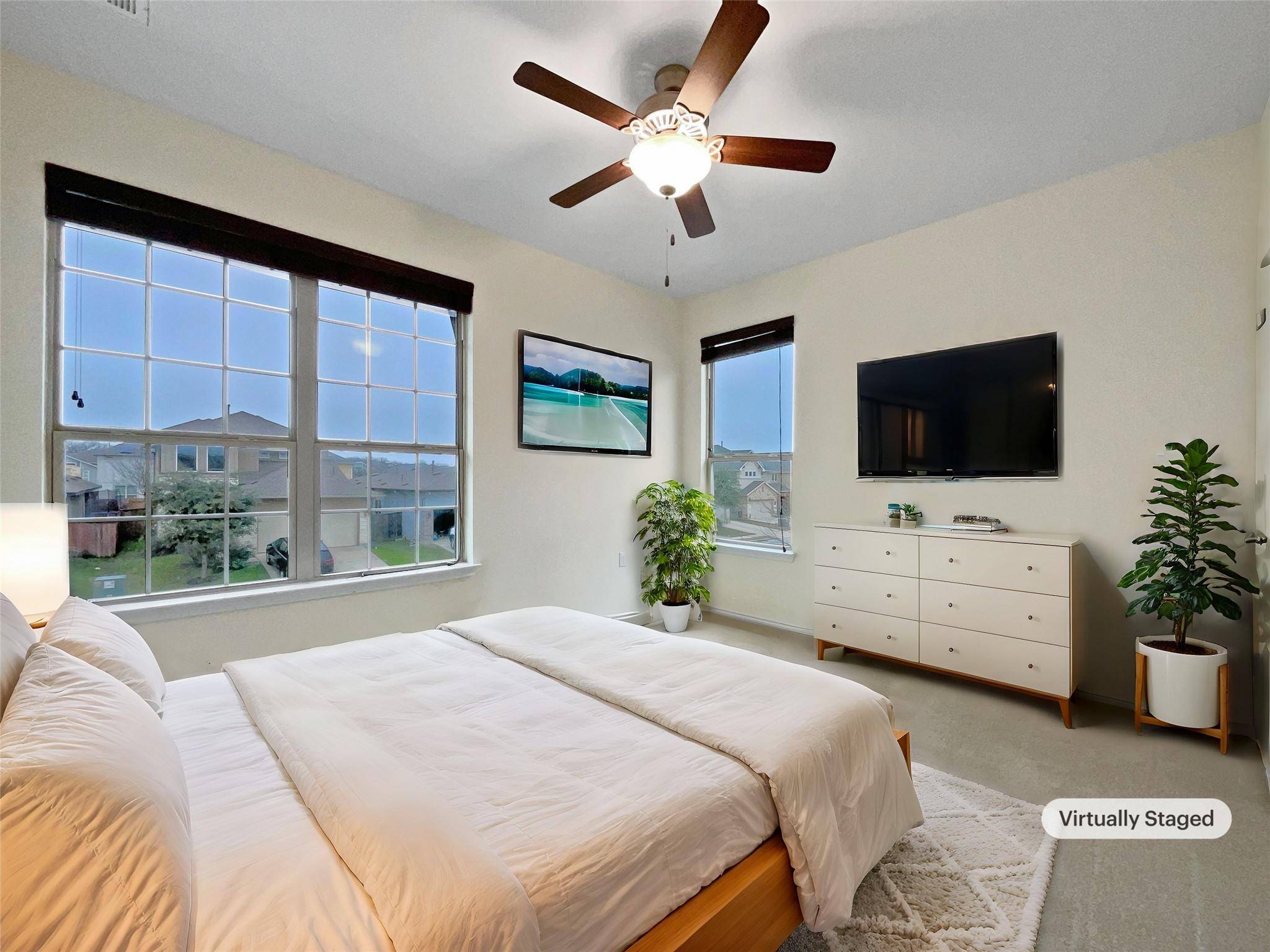 Austin, TX 78744,5405 Daimler DR