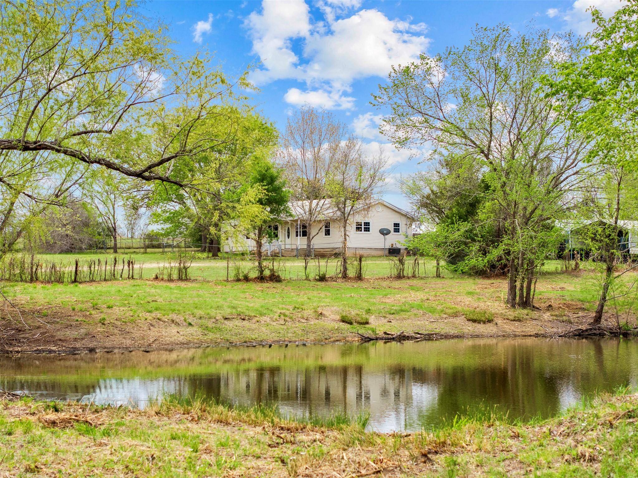 Lexington, TX 78947,4287 CR 309