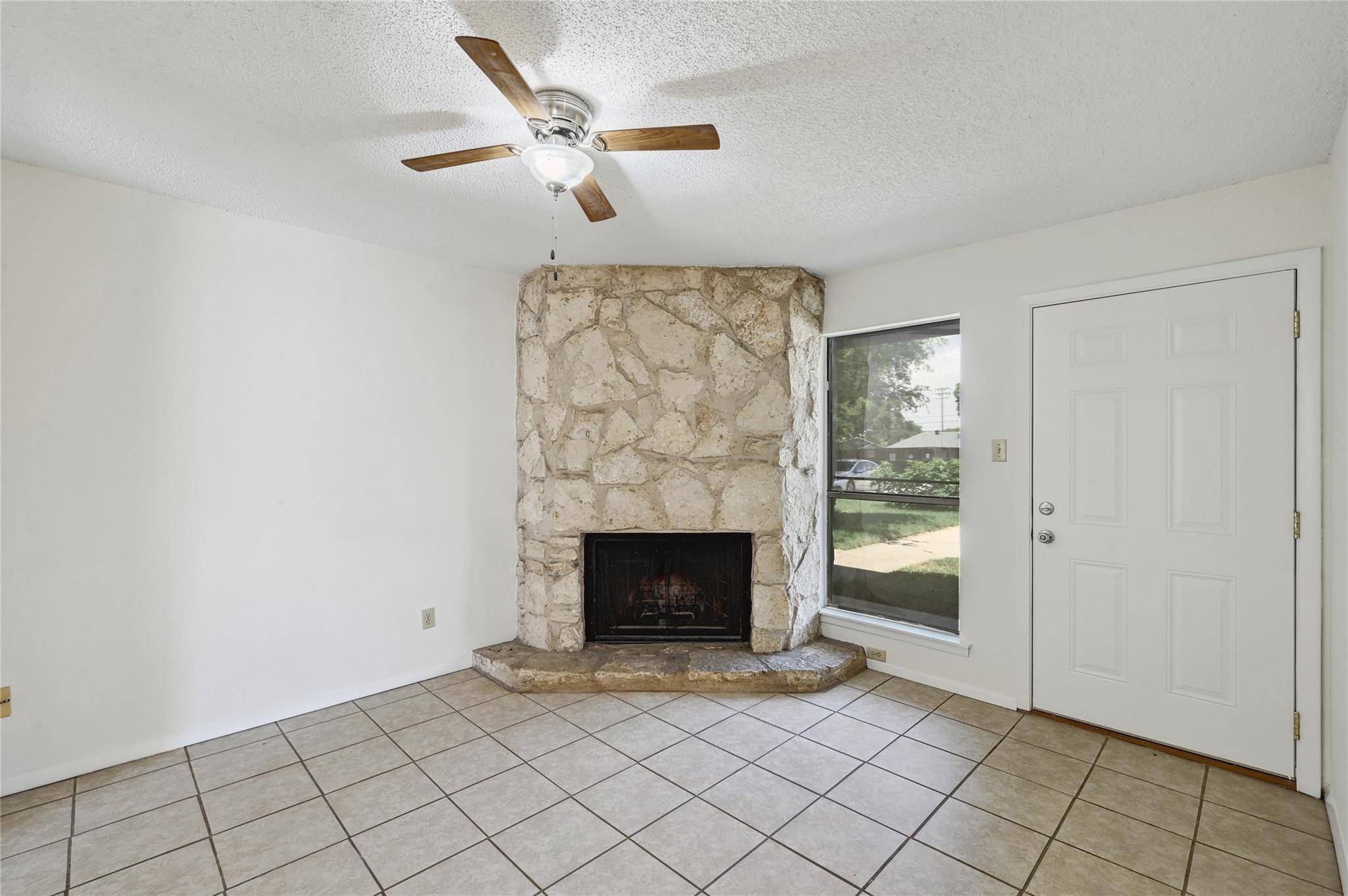 Austin, TX 78745,4307 S 1st ST #104