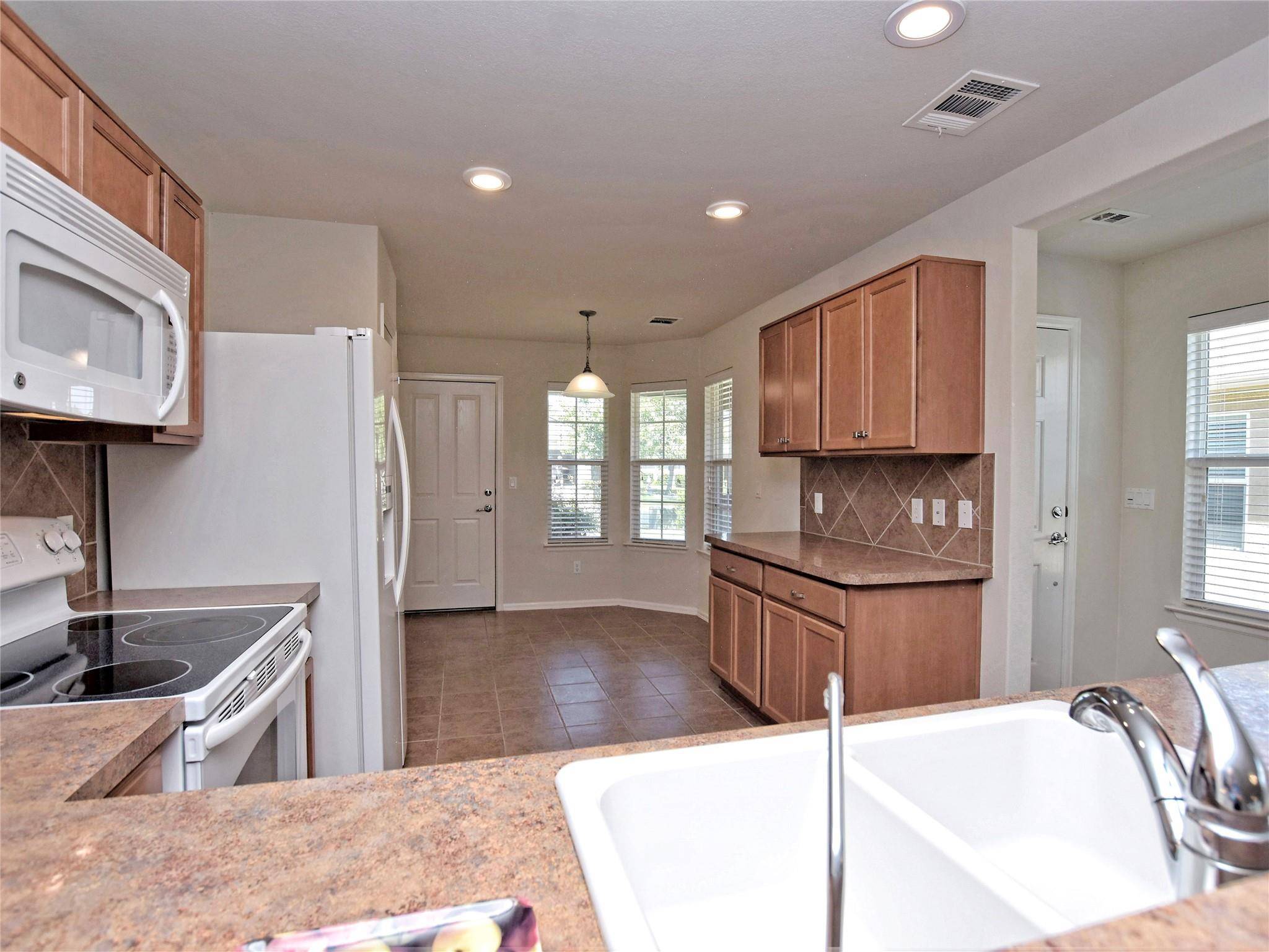 Georgetown, TX 78633,522 Salt Creek LN