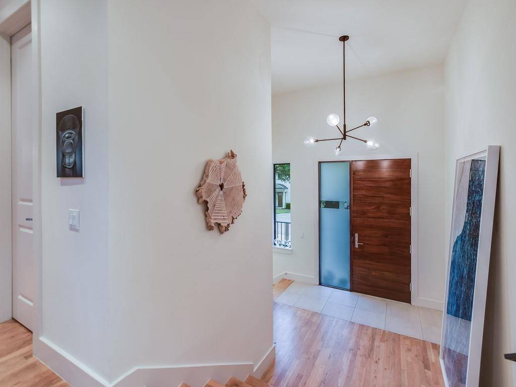 Austin, TX 78703,2312 W 8th ST