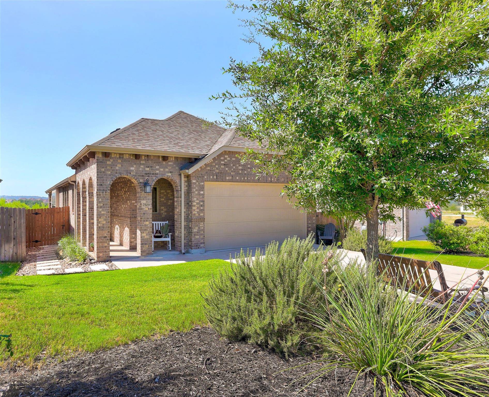 Lago Vista, TX 78645,7509 Desert Needle DR