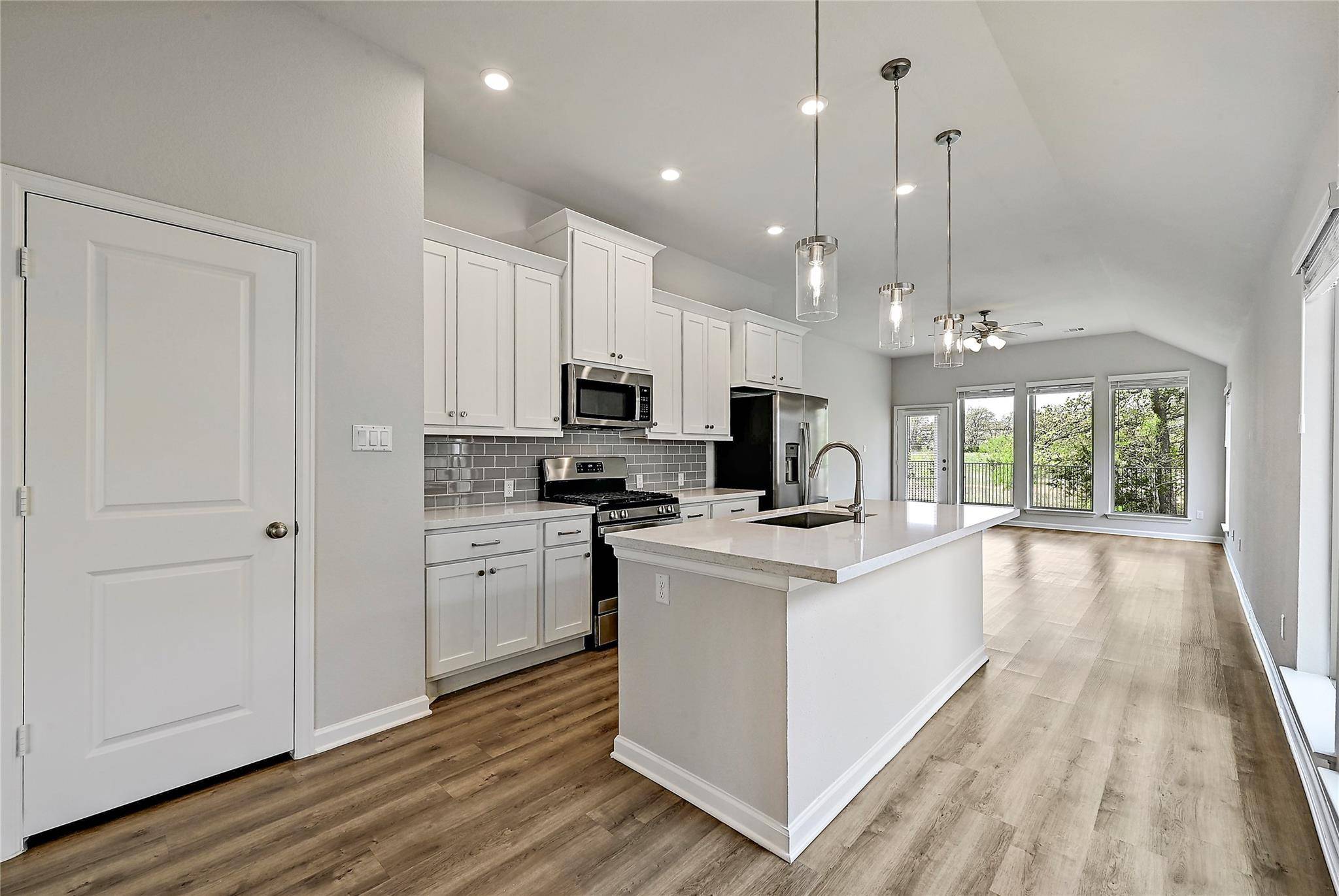 Liberty Hill, TX 78642,305 Banyon DR