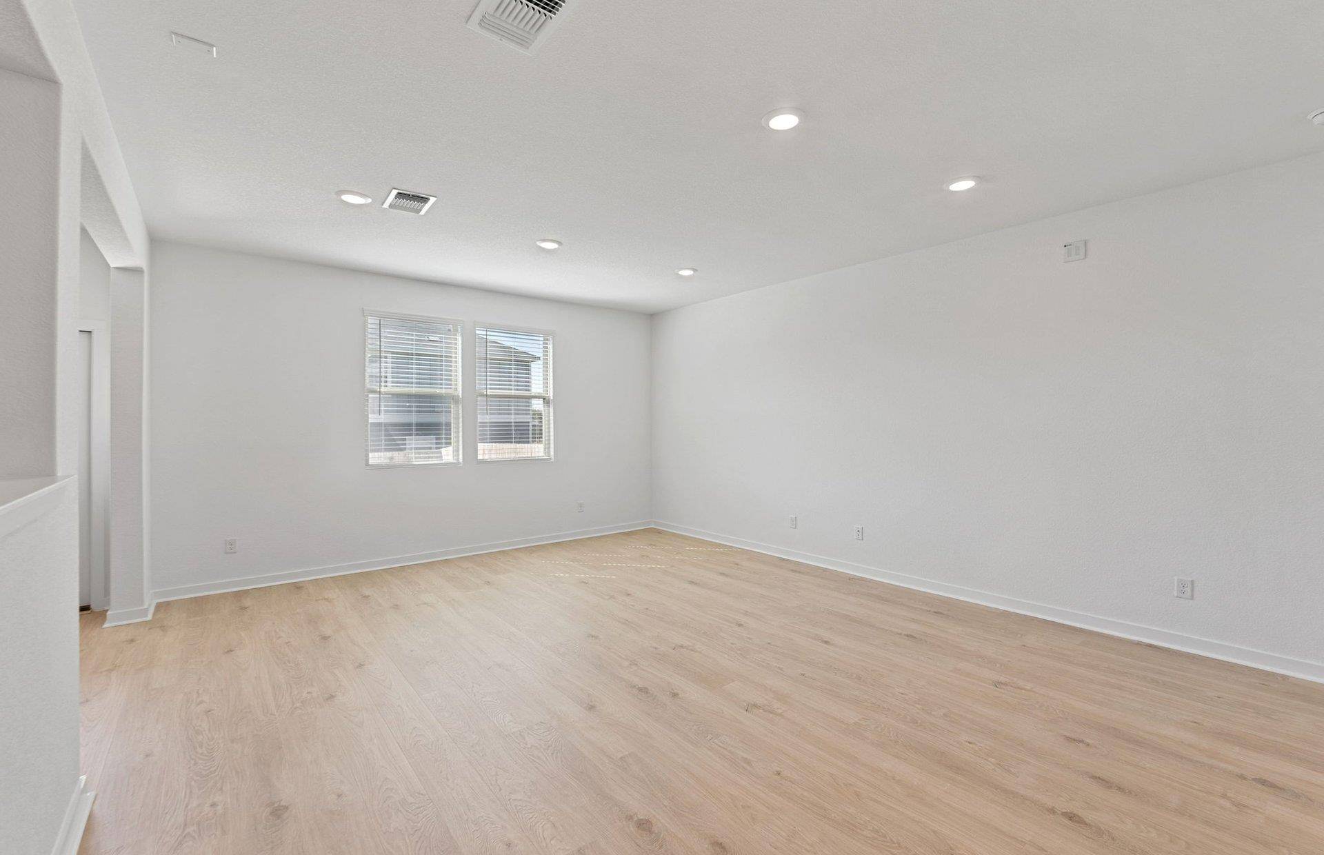 Jarrell, TX 76537,105 Green Berets BND