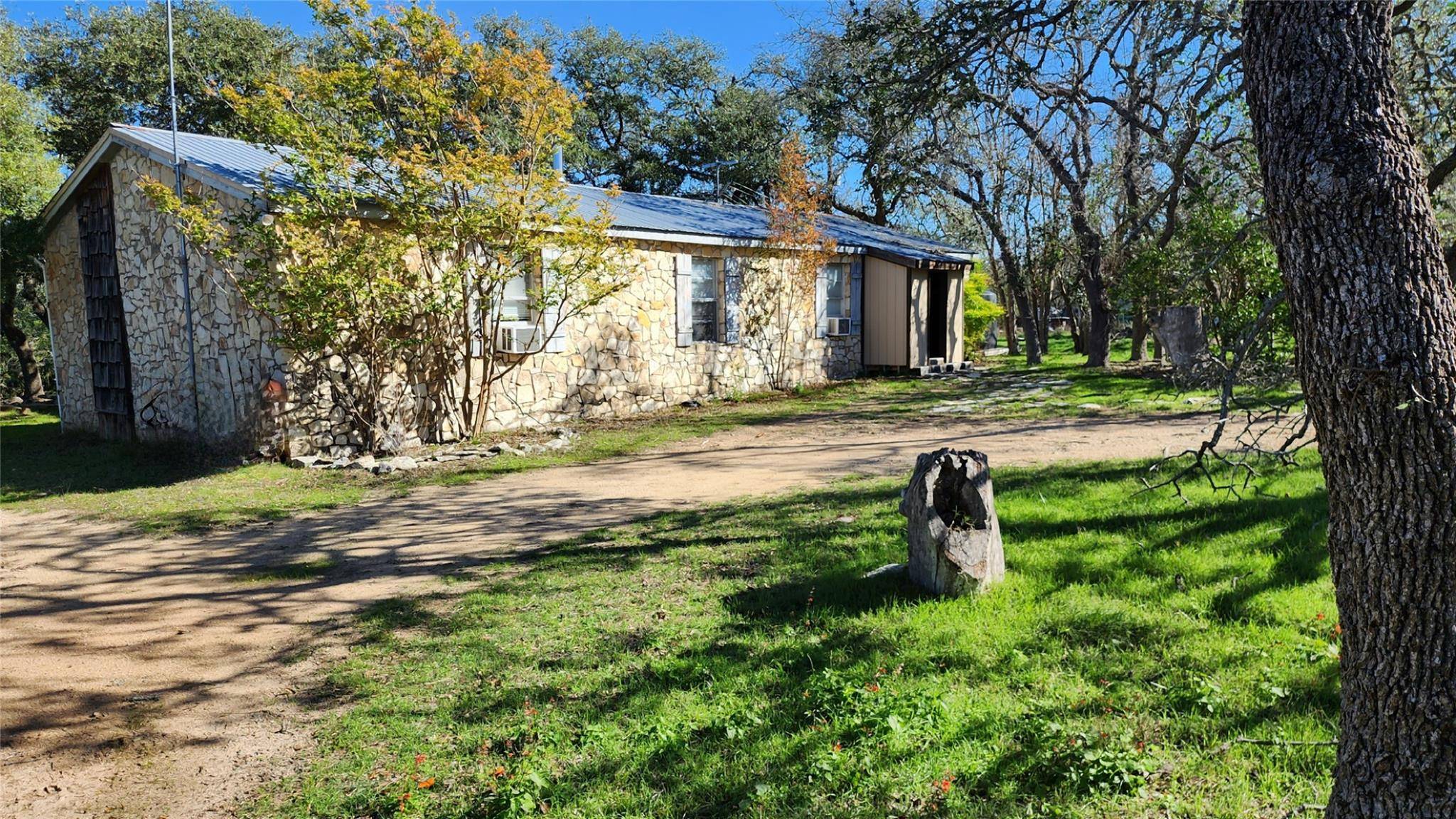 Dripping Springs, TX 78620,2501 Martin RD