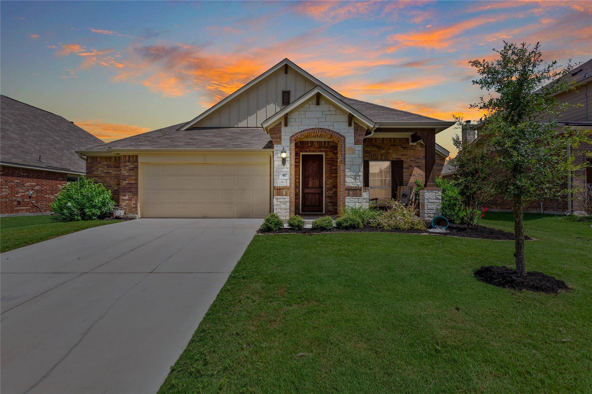 Hutto, TX 78634,417 Farm Creek DR