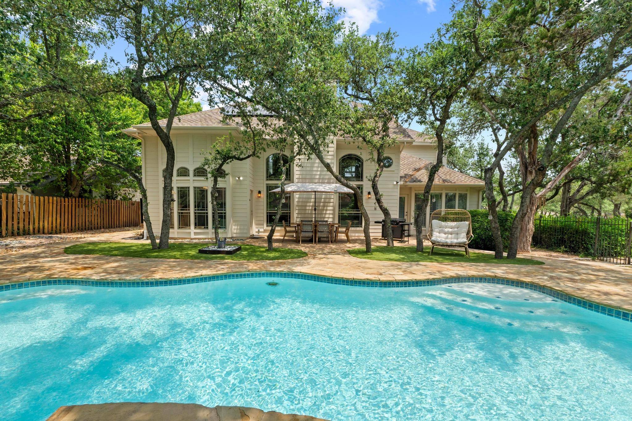 Lakeway, TX 78734,205 Champion DR