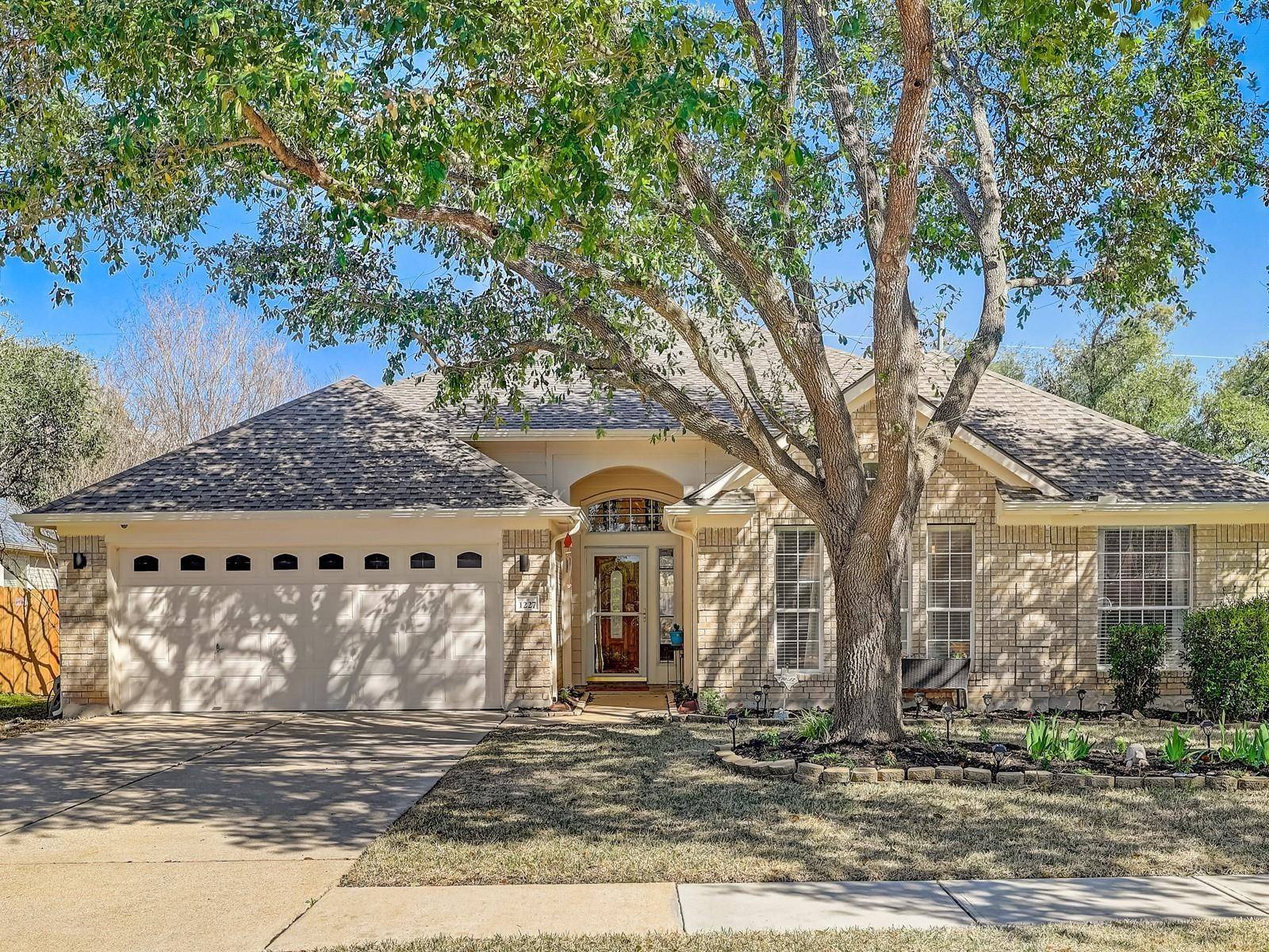 Round Rock, TX 78681,1227 Lacey Oak LOOP