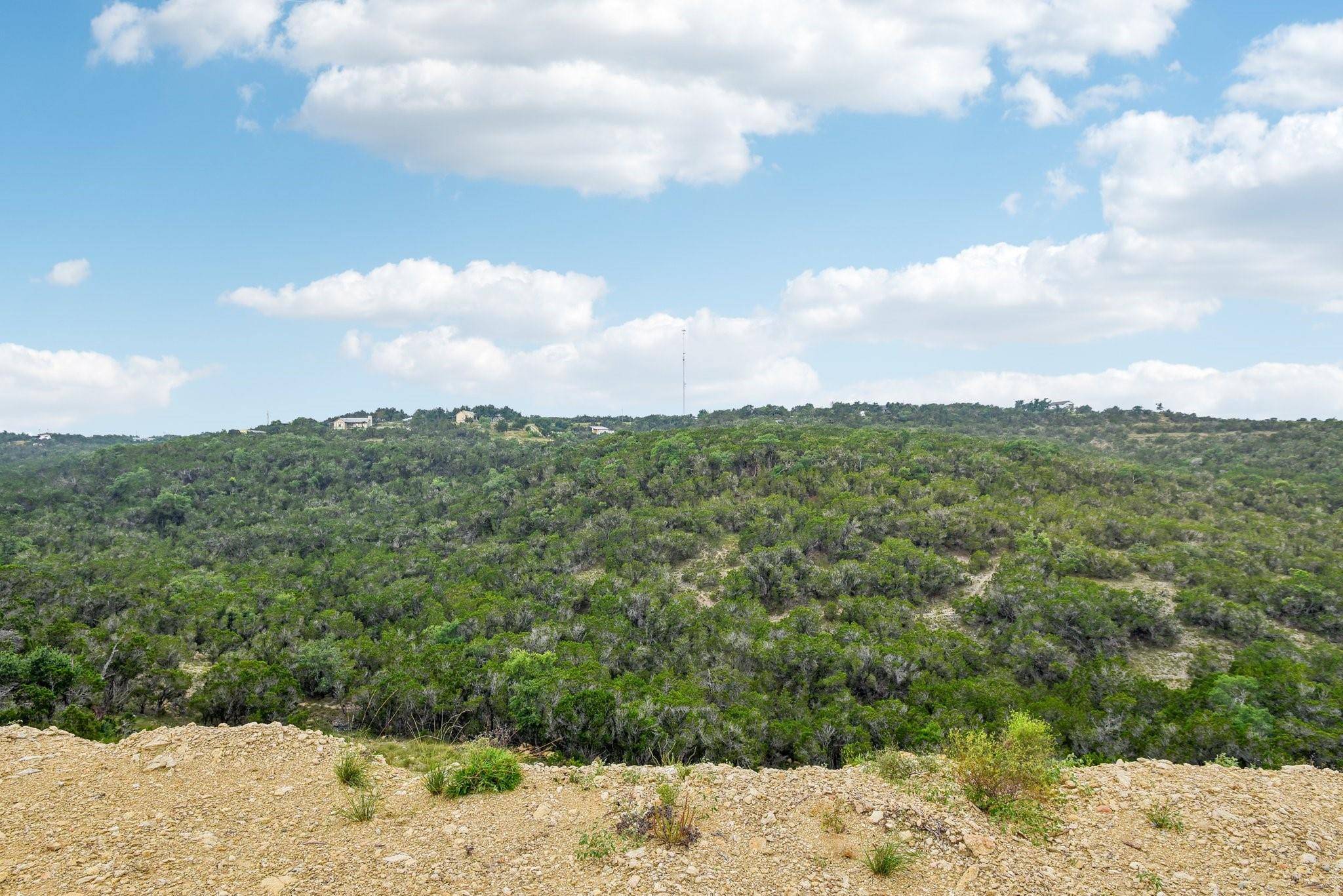 Dripping Springs, TX 78620,593 Julieanne CV