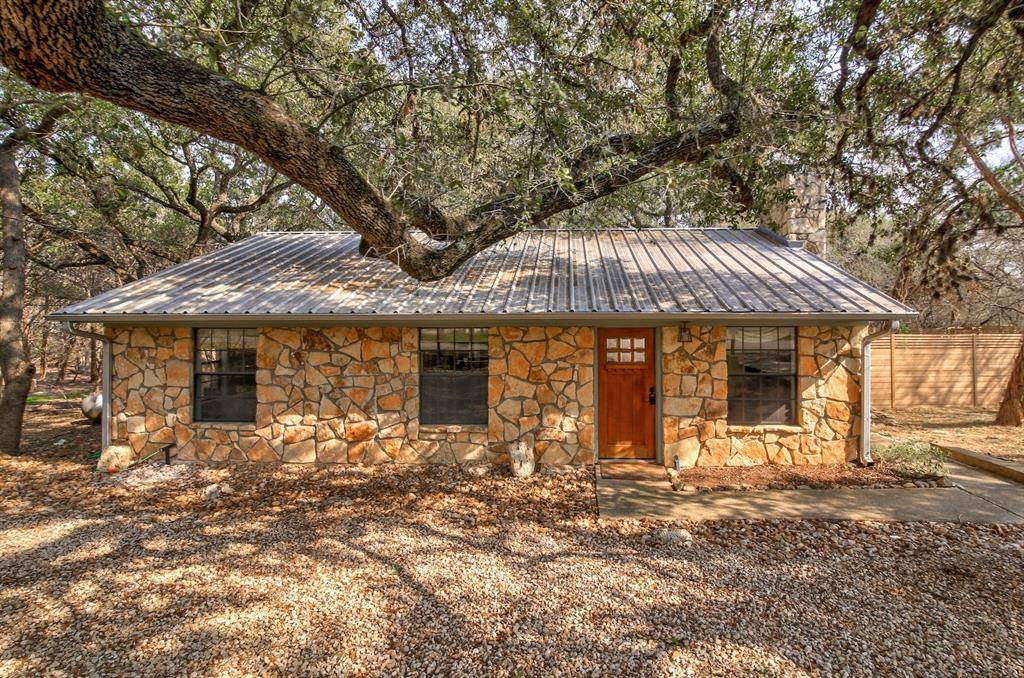 Wimberley, TX 78676,202 Leveritts LOOP