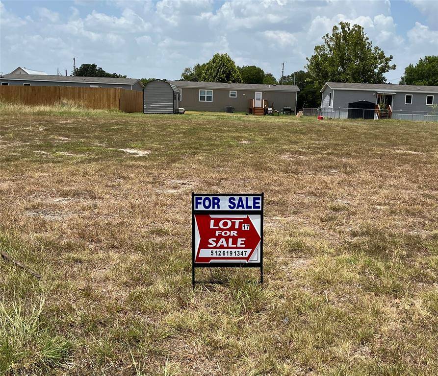 La Grange, TX 78945,743 E La Fayette St LOT #17