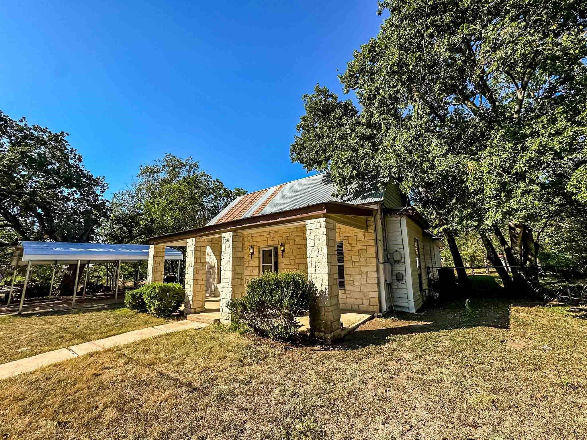 Burnet, TX 78611,506 S Pierce ST