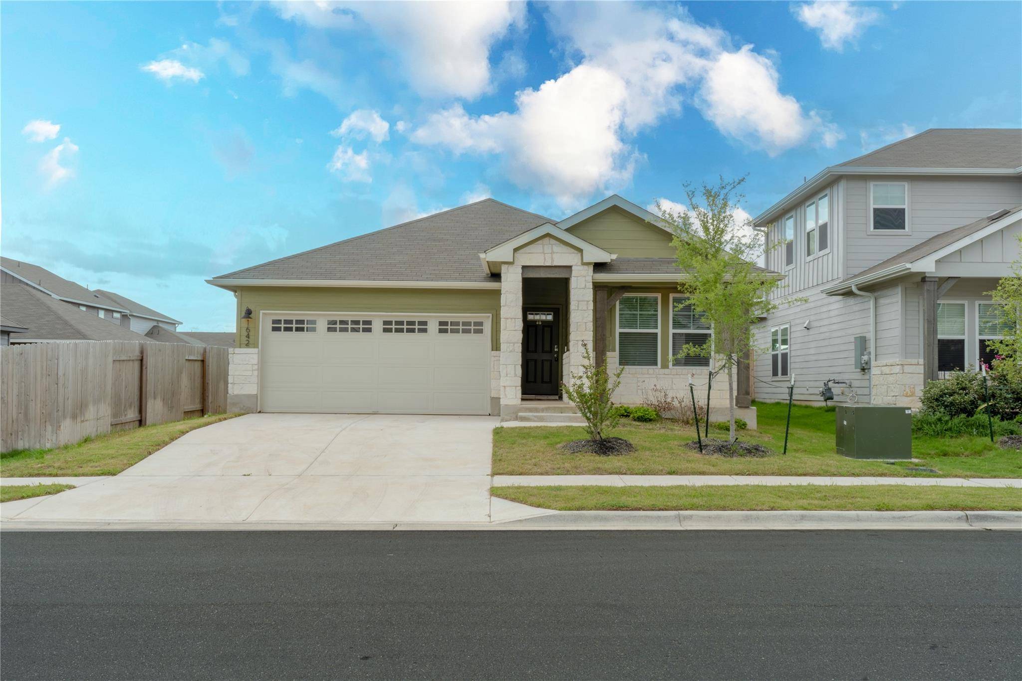 Round Rock, TX 78665,1642 Settlers Glen DR