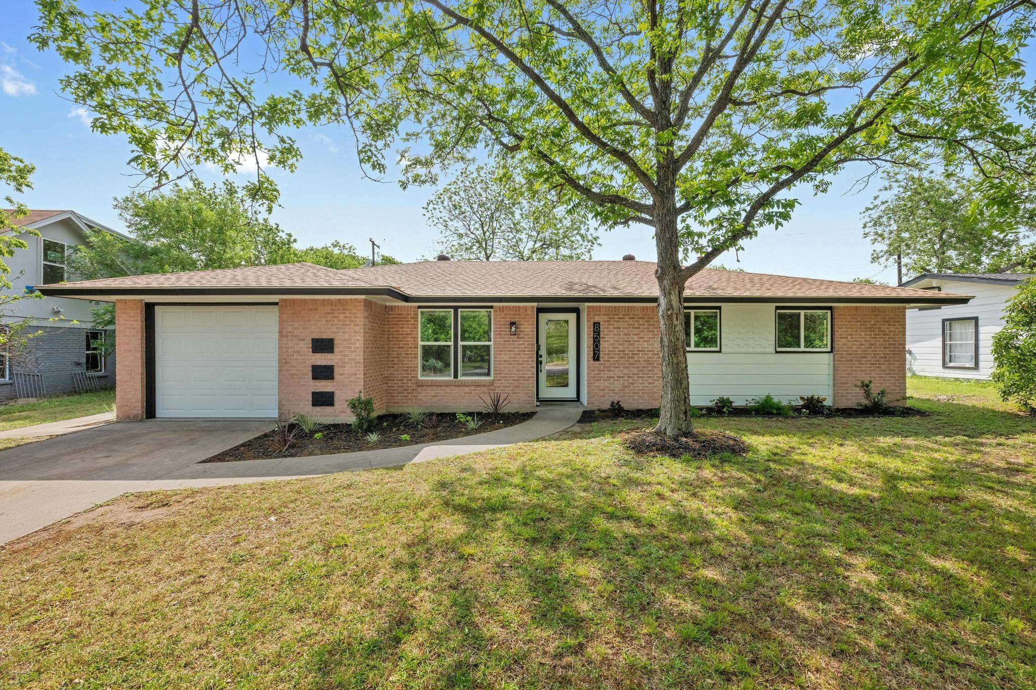 Austin, TX 78758,8507 Parkfield DR