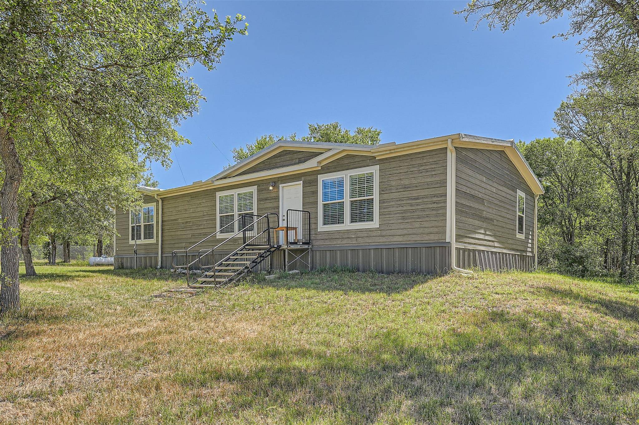 Elgin, TX 78621,115 Willie May WAY