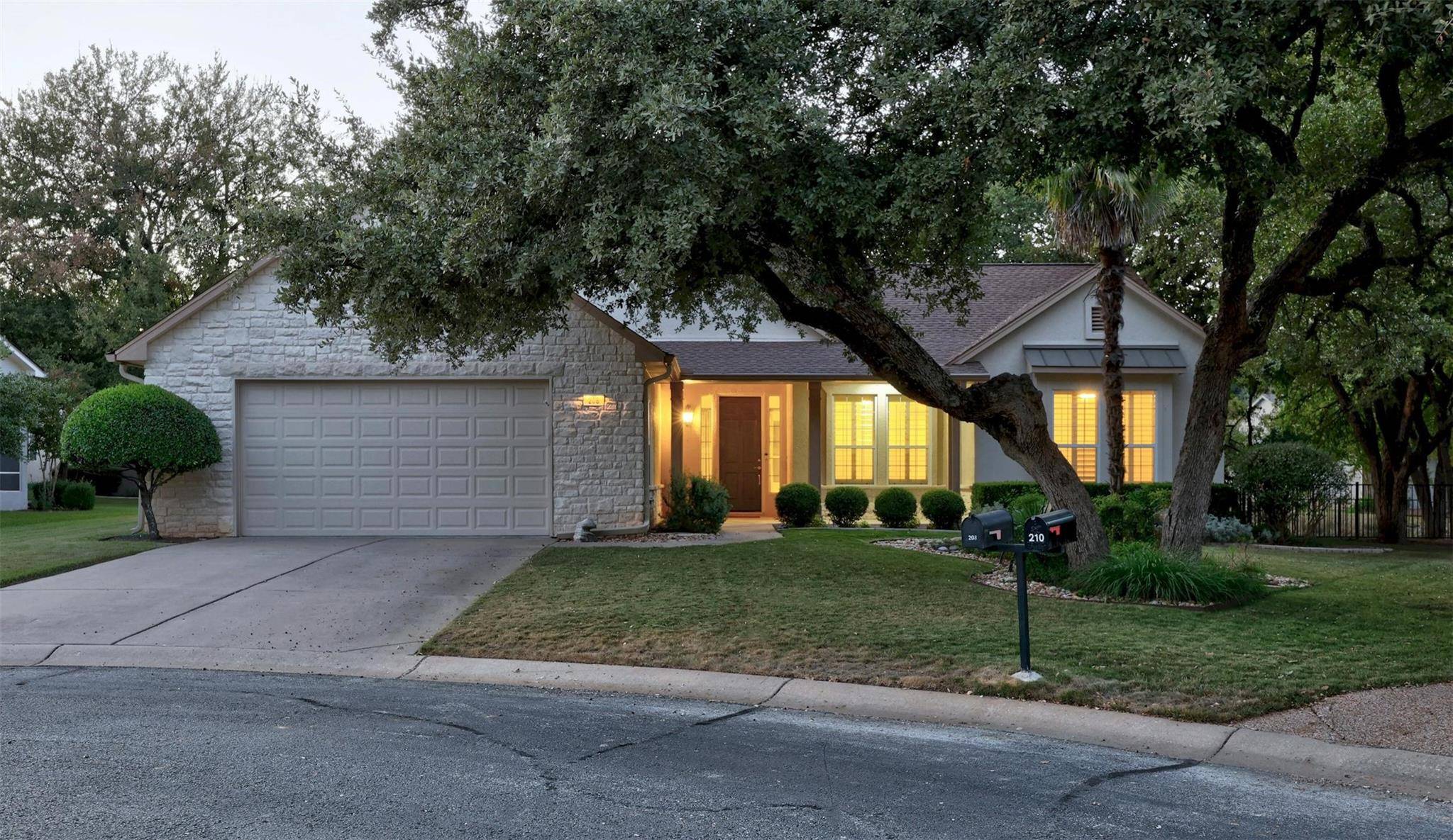 Georgetown, TX 78633,208 Whippoorwill CV