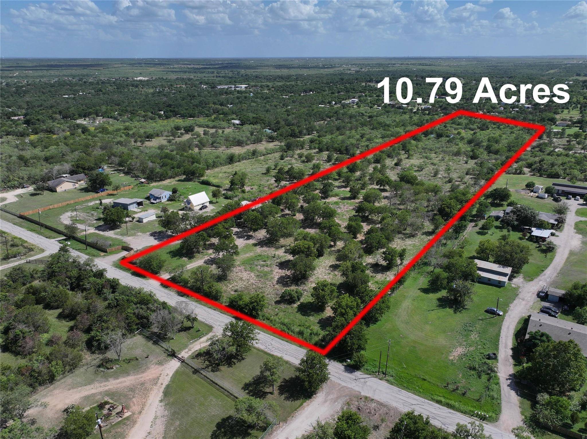 Dale, TX 78616,983 Long Hollow RD