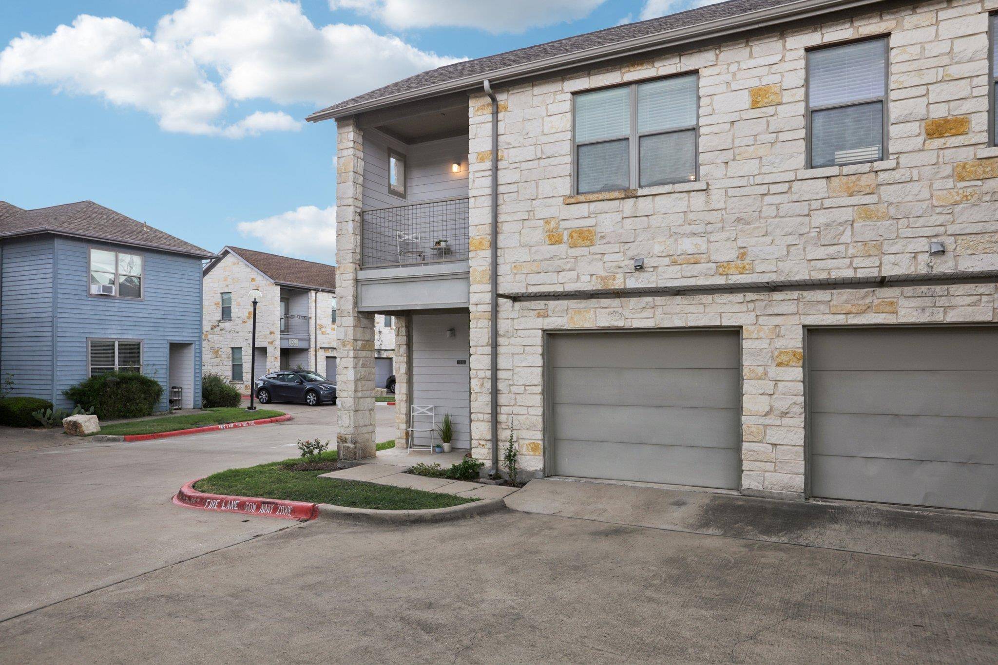 Austin, TX 78741,1201 Grove BLVD #1502