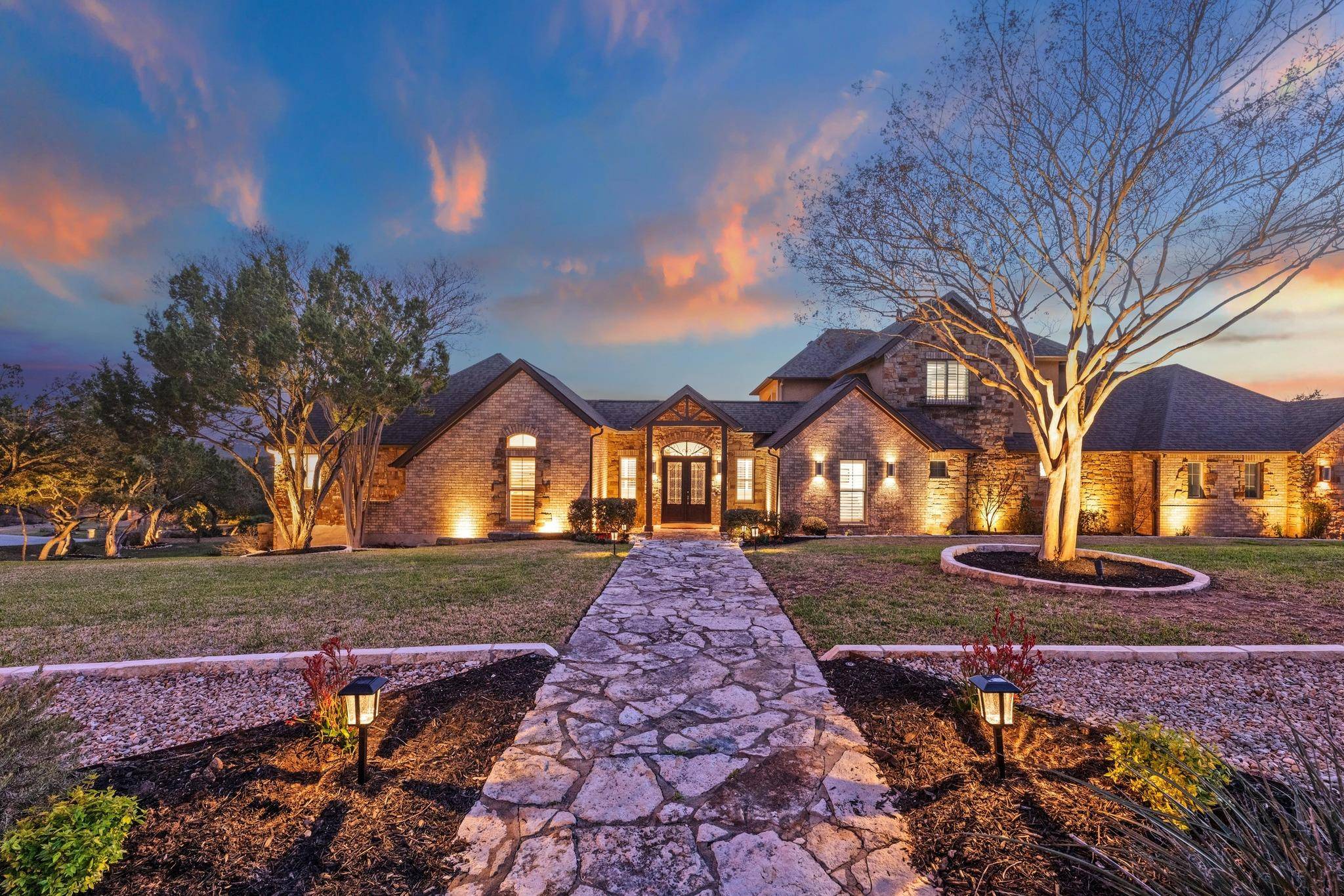Austin, TX 78730,4213 House Of York