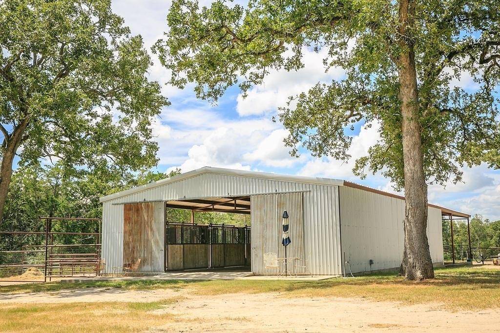 Burton, TX 77835,3395 N FM 1948 RD