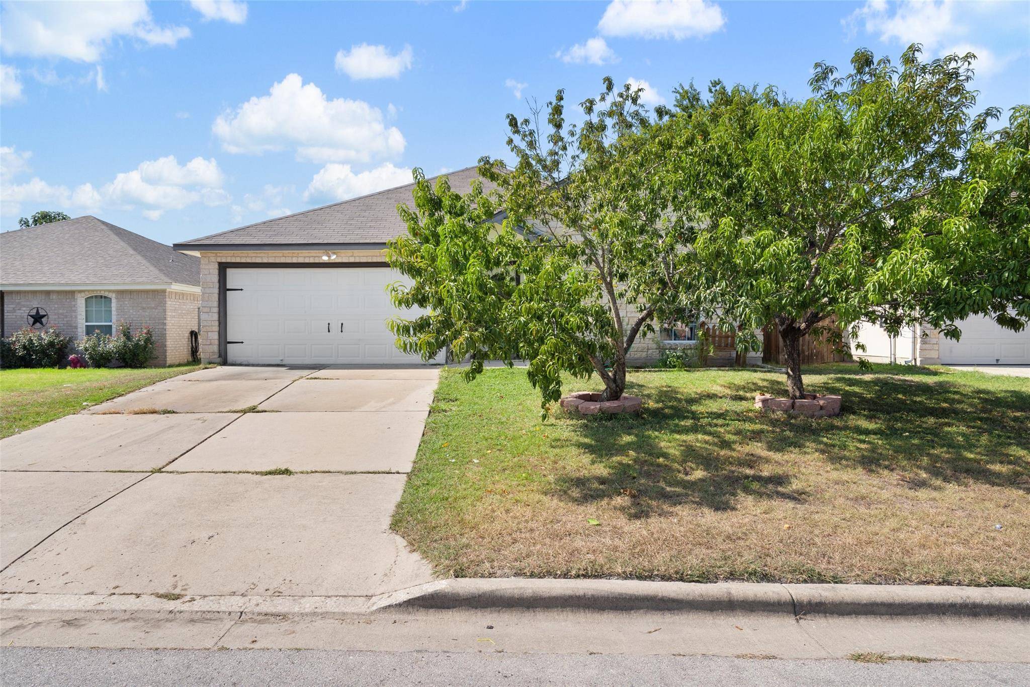 Jarrell, TX 76537,217 Moonstone DR