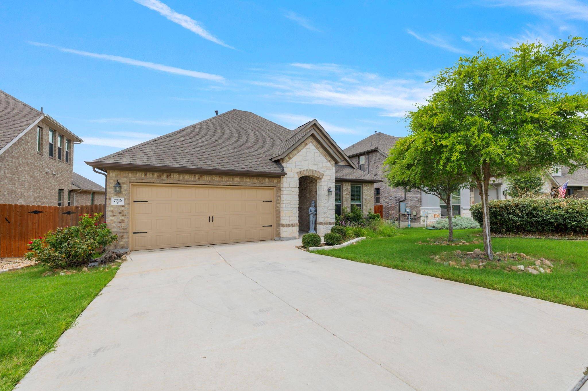 Lago Vista, TX 78645,7716 Pace Ravine DR