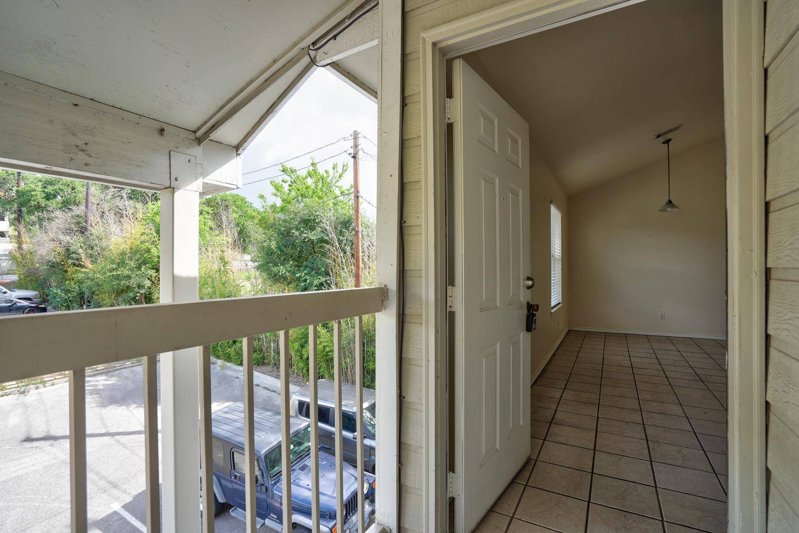 San Marcos, TX 78666,427 Lindsey ST #123