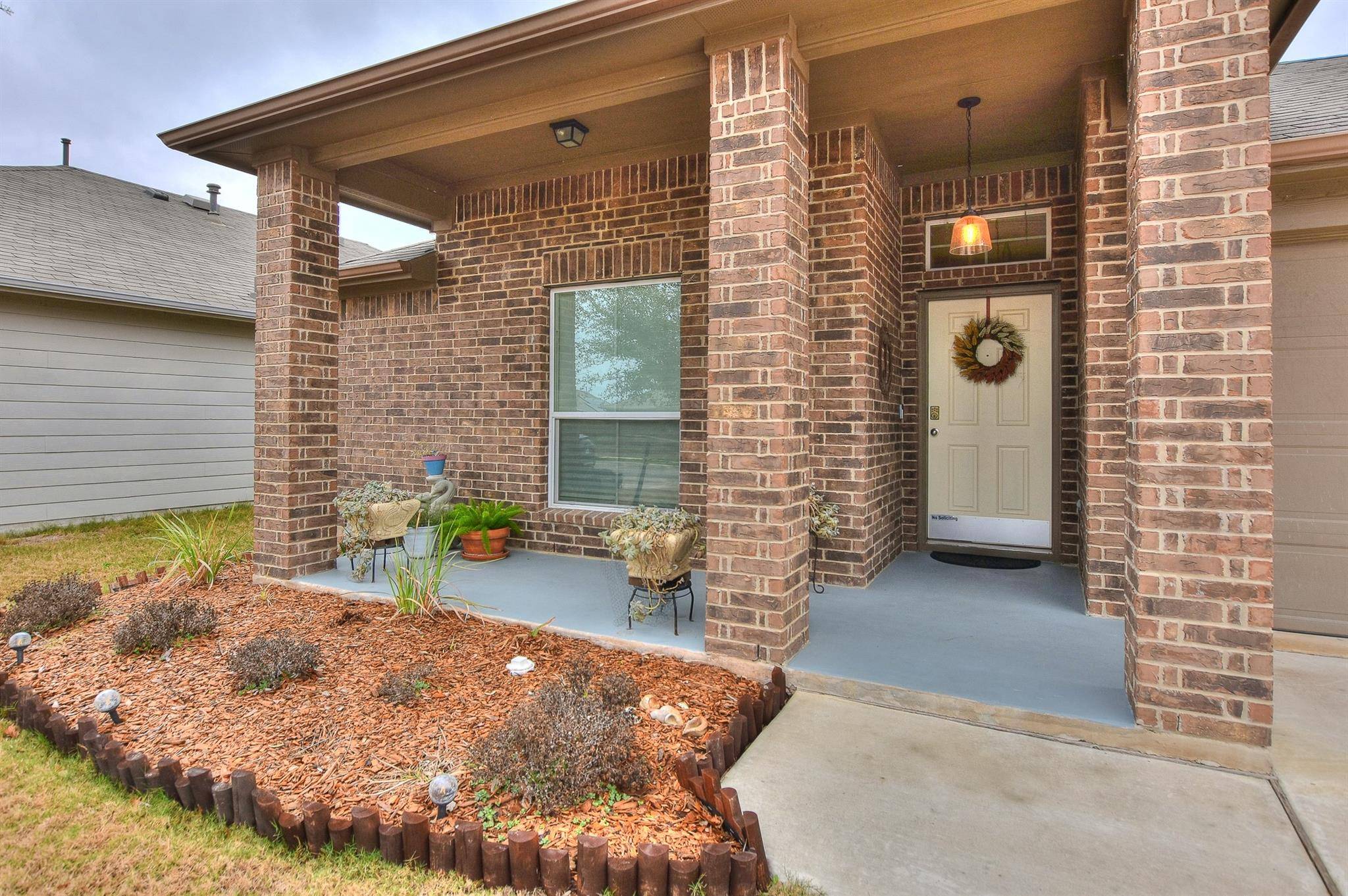 Hutto, TX 78634,100 Seaholm LN
