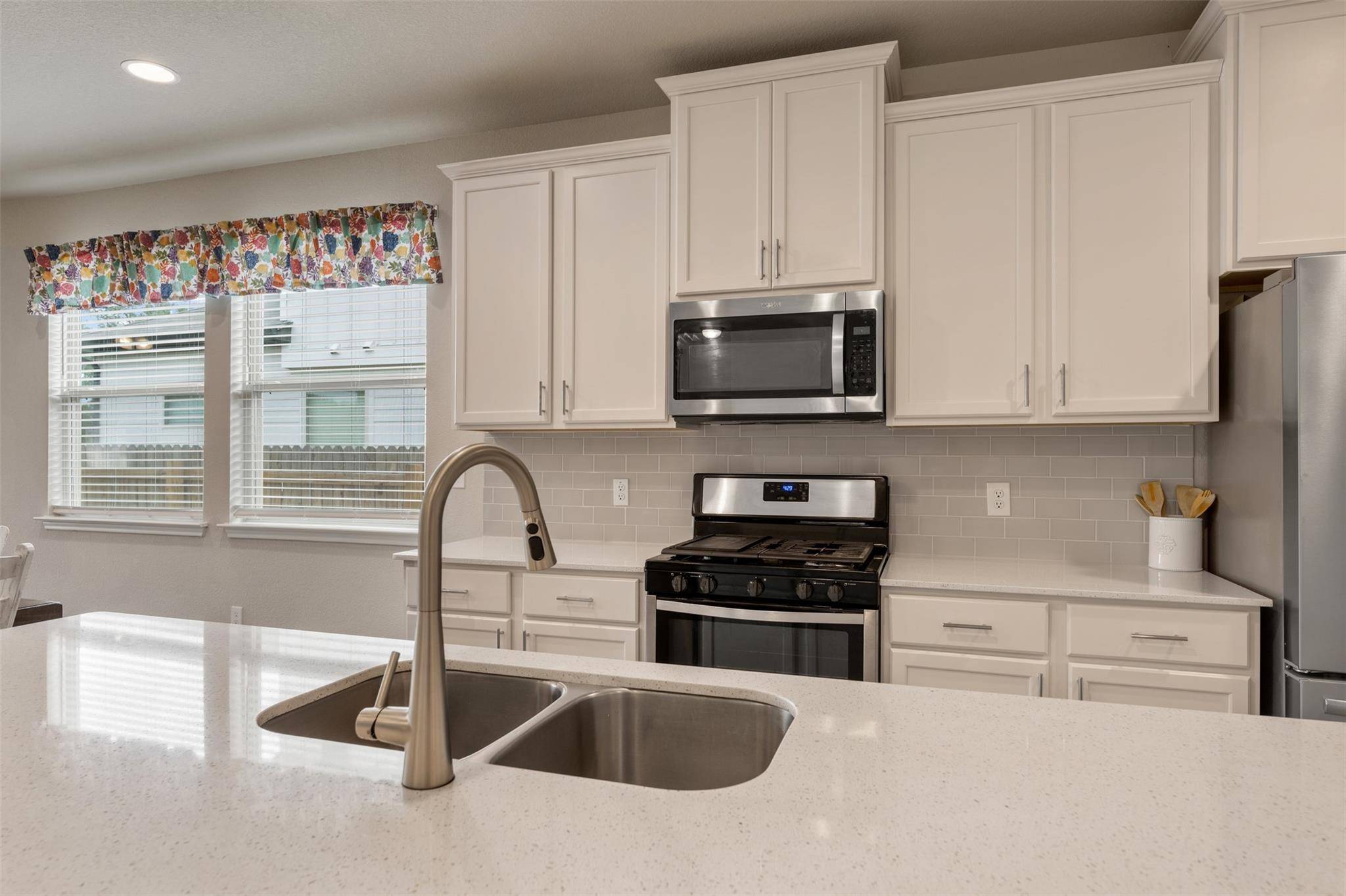 Leander, TX 78641,444 Staunton DR