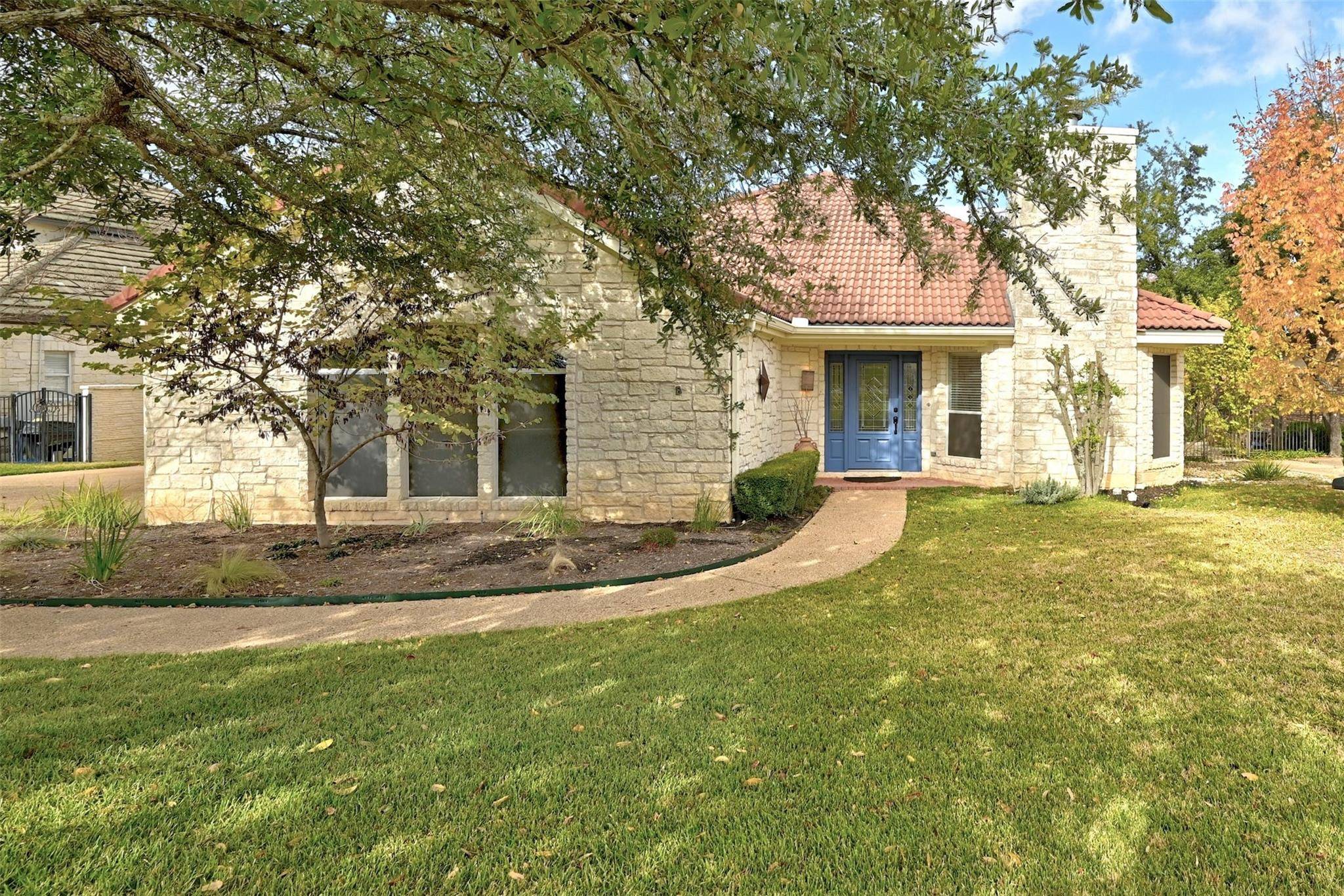 The Hills, TX 78738,17 Stillmeadow DR