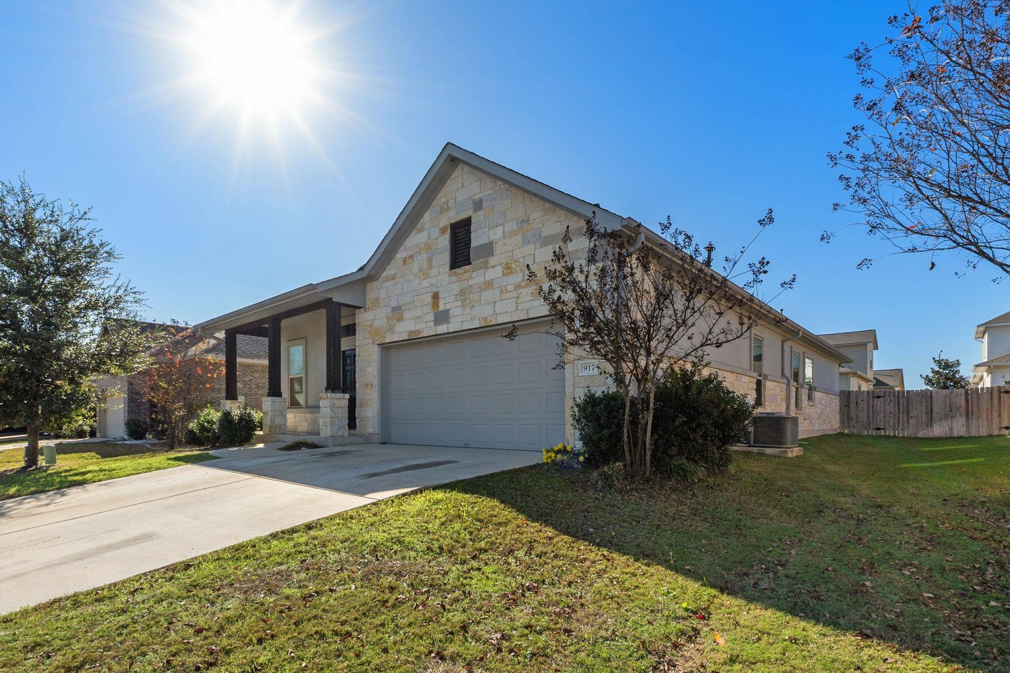 Round Rock, TX 78665,917 Centerra Hills CIR