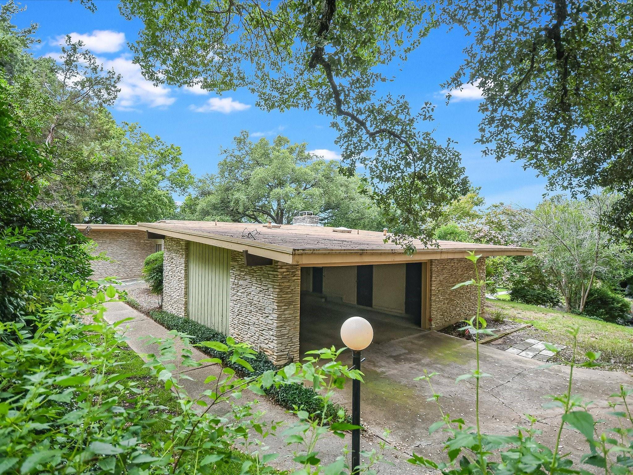 Austin, TX 78731,3403 Cascadera DR